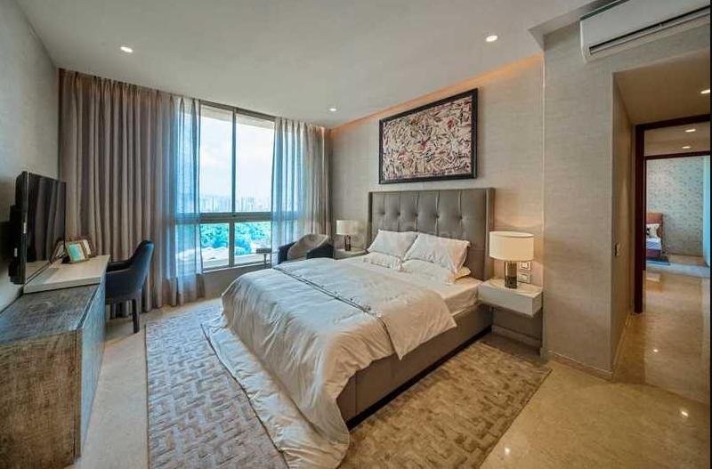Hiranandani Barrington  